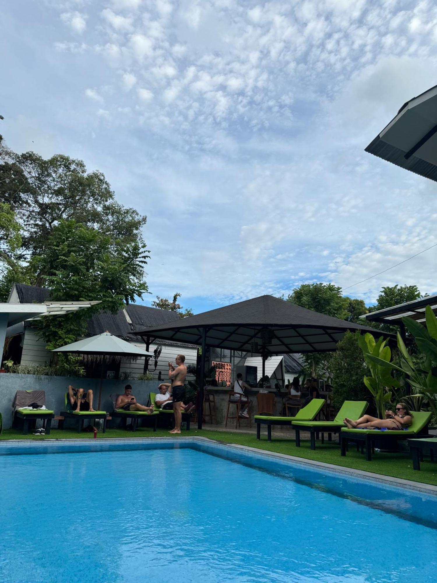 The Jungle Hostel Canggu Dış mekan fotoğraf
